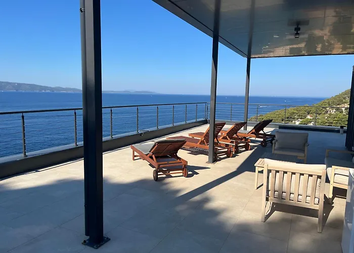 Blue Horizon Villa *