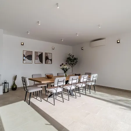 Blue Horizon Villa *