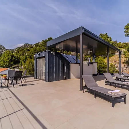 Blue Horizon Villa *