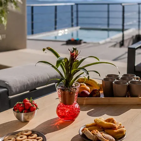 Blue Horizon Villa *