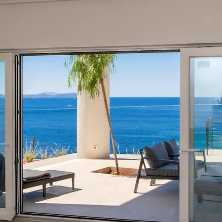 Villa Blue Horizon Nerezisca