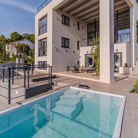Blue Horizon Villa