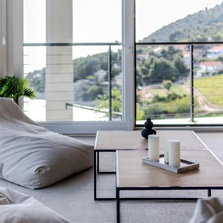 Blue Horizon Villa *