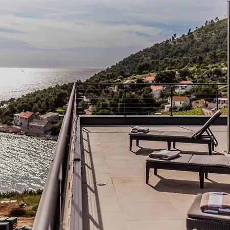Villa Blue Horizon Nerezisca